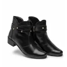 Bota Feminina Cano Curto Salto Baixo Casual Tendencia Inverno Meia Estação 2026 Elegante Confortavel Preta c/ Metais
