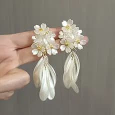 Brincos femininos de flor de jasmim francês brincos de borla longa