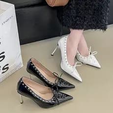 Pronto estoque bico fino cruz amarrado salto alto feminino 2026 arco rebites Stiletto sapatos femininos