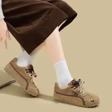 Estoque pronto Sapatos de treinamento alemão femininos aumentando calçados esportivos sapatos casuais estudantes 36-42