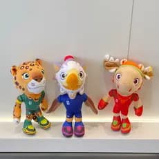 2026 Copa do Mundo do Brasil boneco de pelúcia do mascote Megamo Maple Zayu clutch leque dobrável de torcedor comemorati