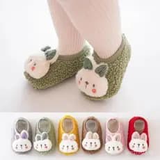 Pantufas de pelúcia quentinhas para bebês, para o outono e inverno, calçados infantis fáceis de calçar para meninos e me