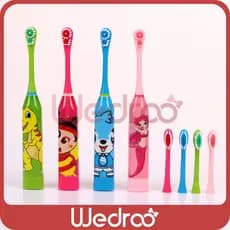 Escova de dentes elétrica infantil Wedroo, design de desenho animado, utilizada para cuidados orais.