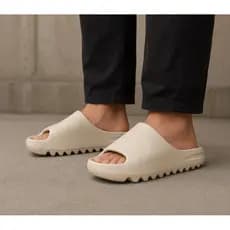 Chinelo Masculino Yzy Unissex Ultra Leve e macio Antiderrapante em Eva Nuvem Legítimo