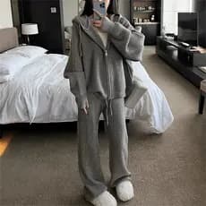 Estilo preguiçoso um conjunto de malha com zíper com capuz