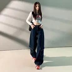 Macacão de cor primária com vários bolsos Jeans soltos femininos