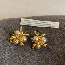 | kit brinco aço inoxidável | 【cartelas de brincos feminino】 ✾Agulha de prata flor pérola brincos Retro temperamento sim