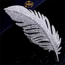 YESS Luxo Requintado Completo Strass Pena Broches Para Mulheres Meninas Elegante Temperamento Broche Fino Jóias Acessóri