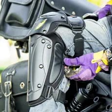 Equipamento de equitação para motocicleta Conjunto completo de joelheiras para motocicleta resistentes a choques Cotovel
