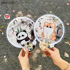 Ventilador Dobrável Portátil Dos Desenhos Animados Kawaii Criativo Legal Verão De Mão Disco Voador Poeta Pano Presentes