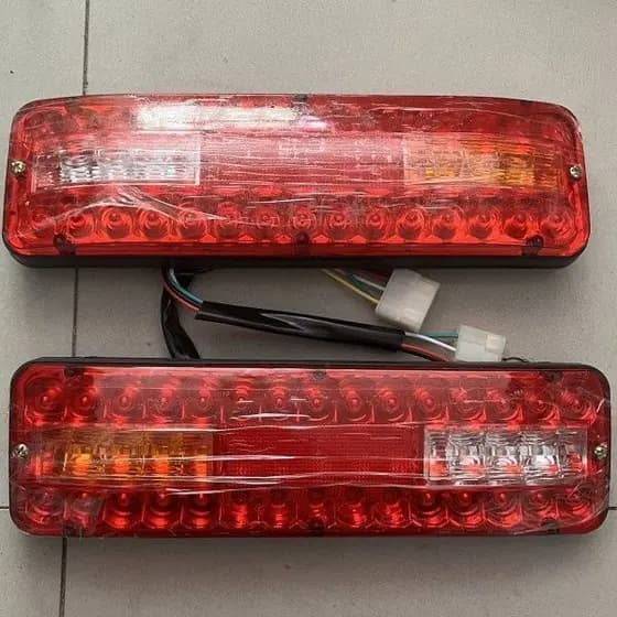 Luz traseira de triciclo à prova d'água com LED, sinal de direção, luz de freio reversa original de fábrica para tricicl