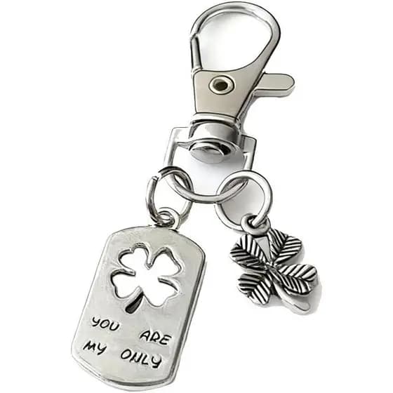 Sorte Trevo De Quatro Folhas Pulseira Chaveiro Charme Pingente Para Chaves Sacos Carros Decoração Acessório Presente Diá