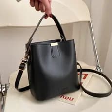 Bolsa feminina 2024 novo estilo bolsa feminina verão Retro Commuter axila pedido bolsa de ombro grande capacidade moda P