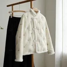 5473《Notas do Início do Inverno》Casaco elegante e quente de estilo chinês original, preenchido com plumas de pato branco