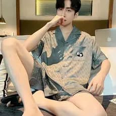 Pijamas masculinos de seda gelo de manga curta estilo fino Tian estilo masculino simulação estilo seda pode usar fora te
