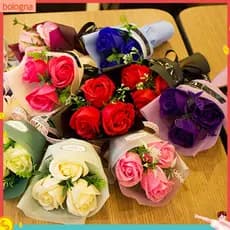 Buquê de rosas artificiais, contendo 3 botões, adequado como presente para o Dia dos Namorados.