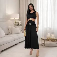 Vestido Midi Feminino Elegante com Recortes Vazados e Detalhes Dourados