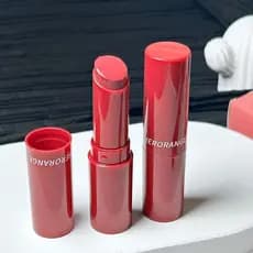 Lip Glaze Natural Antiaderente Copo Espelho Superfície Rosto Transparente