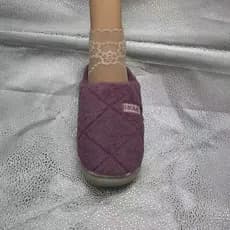 Casa chinelos de algodão feminino 2026 novo estilo forro de lã interior engrossado quente antiderrapante casal chinelos