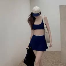 Maiô feminino estilo esportivo alça de ombro larga sutiã Halter saia superior divisão férias maiô feminino biquíni