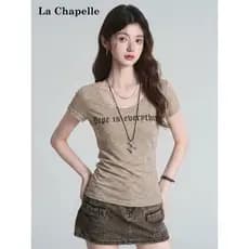 Americano quente menina café cor genuíno ombro u-pescoço manga curta camiseta feminina verão carta impressão magro-ajust