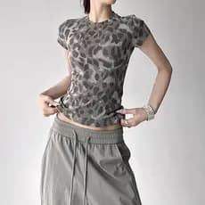 Americano quente menina leopardo impressão de manga curta camiseta feminina verão Design sentido fino-ajuste mais magro