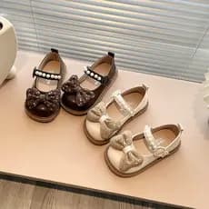 Meninas pequenos sapatos de couro para meninas 2026 novo estilo primavera outono sola macia antiderrapante crianças jard