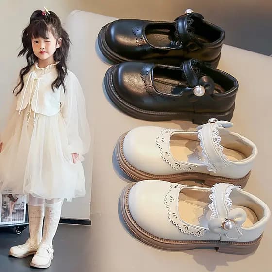 Meninas pequenos sapatos de couro 2026 novo estilo primavera outono sola macia crianças médias pequenas ervilhas sapatos
