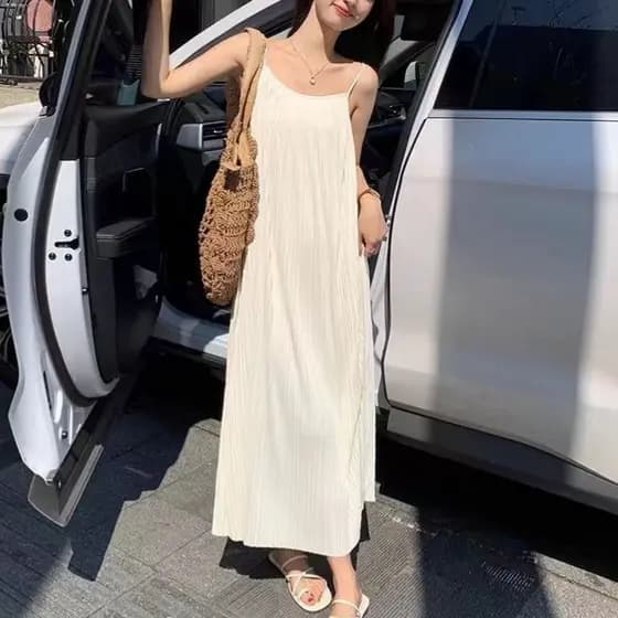 Plissado estilingue vestido feminino 2026 elegante mais magro olhar vestido solto francês luz luxo cor sólida vestido lo