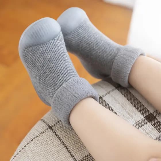 Engrossado Crianças Meias Sapatos De Inverno Super Quente Botas Da Criança Do Bebê Recém-Nascidos Calçados De Chão