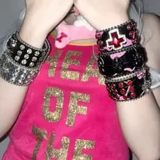 TooToo Retro Hot Girl Crânio Rosa Cruz Pulseira Punk Pulseira Rebite Pulseira Hip Hop