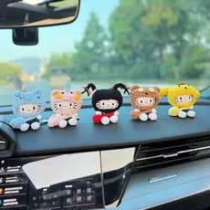 SweetPlanet dos desenhos animados de pelúcia bonito boneca decorações do carro 2025 novo estilo painel do carro Console