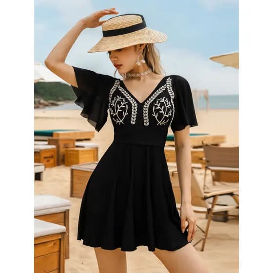 Europeu americano indústria pesada bordado Plus Size maiô feminino gordura mm de uma peça meninas capa carne novo estilo