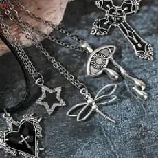 5 Pçs/set Gótico Colar Para Mulheres Jóias De Halloween Com Coração Morcego Cruz Pingente Acessórios Na Moda Uso Diário