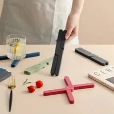 Silicone X Em Forma De Almofada Resistente Ao Calor Dobrável Antiderrapante Prato Cruz Coaster Titular Placa Cozinha L1z