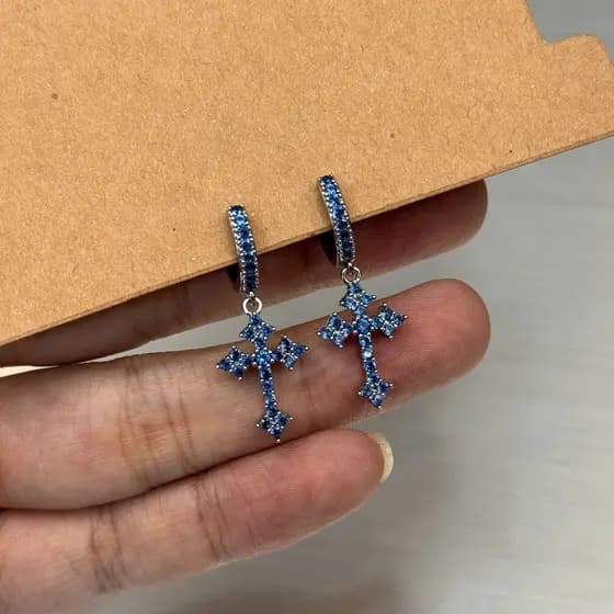 Brinco Semijoias Brinco Stud / Brinco Botão Brinco Feminino Micro-incrustado cheio de diamante cruz sem piercing clipes