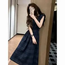 T elegante vestido xadrez azul feminino 2026 verão novo estilo generoso decente pequena saia longa bonita 5.23