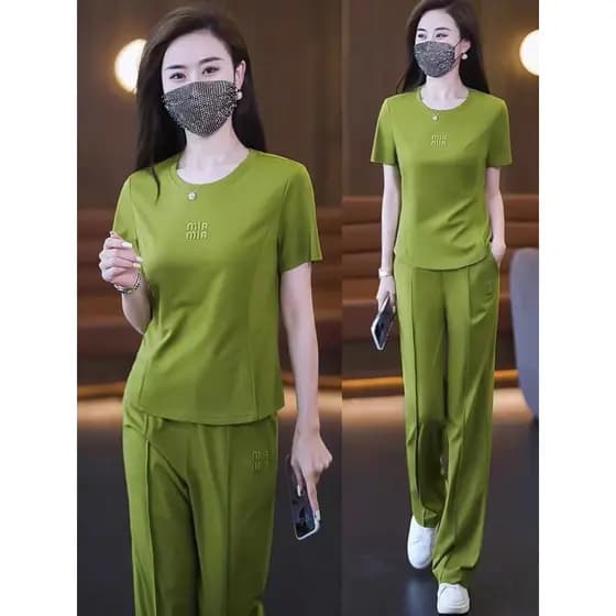[Seleção Premium] Conjunto Esportivo Casual Elegante para Mulheres, Conjunto de Duas Peças de Verão em Seda Gelada de Co