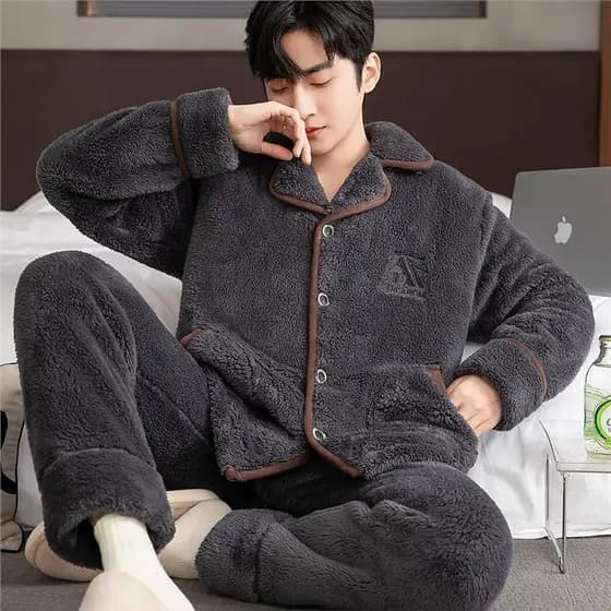 W Pijamas de inverno masculino novo estilo forro de lã engrossado Coral velo meia-idade juventude flanela Loungewear Car