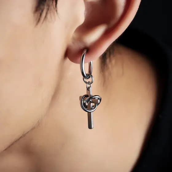 Brinco Cruz Envolta Aço Inoxidável Ear Cuff Masculino Feminino Design Minimalista Luxo