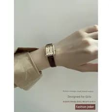 relogio feminino pequeno delicado relogio feminino 2024 novo estilo relógio feminino estudante Retro luz luxo nicho senh