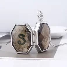 Chaveiro Horcrux de Harry Potter com Pingente do Emblema da Slytherin B89E Y53D