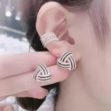Coreano oco geométrico triângulo brincos feminino cheio de diamante nicho High-End temperamento linha preta simples moda