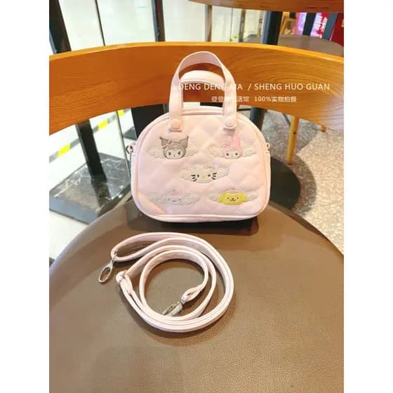 Bolsa japonesa Sanrio Love Angel série doce menina coração bordado PU canela cachorro bolsa cosmética transversal