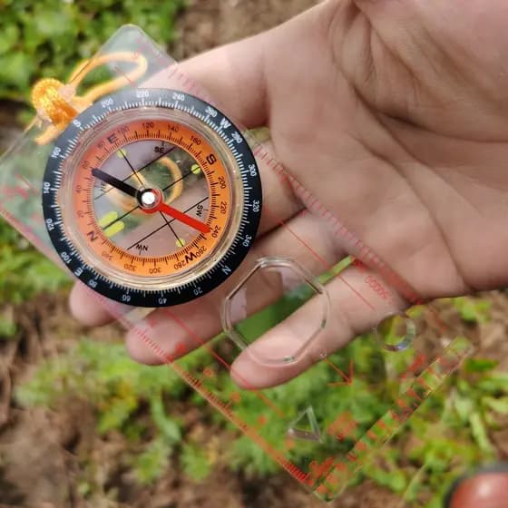 Alça portátil ao ar livre aventura bússola ao ar livre de alta precisão multi-função multi-Purpose mapa escala lupa