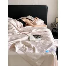 Roland Home Textiles Light Luxury 20% Seda Jacquard Orquídea Tencel Colcha de verão Conjunto de quatro peças Lavável Nu