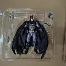 Figura de Ação Revoltech Amazing Yamaguchi Batman Arkham Knight da Domestic Act Marine Hall