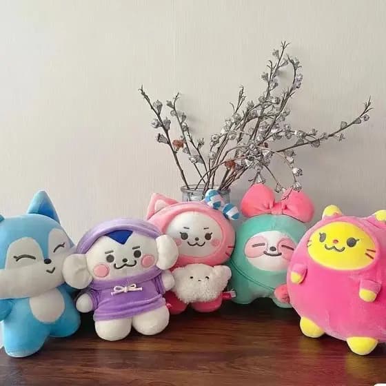 20cm Kpop Idol ITZY WDZY Boneca De Pelúcia CHUNG TUK LYA CABBIT HATT Brinquedos Fofinhos