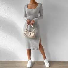 Vestido de saia de malha com decote quadrado e manga comprida com fenda Skinny vestido feminino Fashion