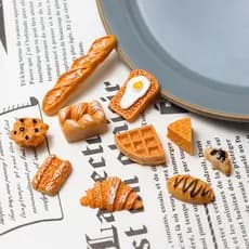 Simulação de resina comida brinquedos cozimento bolo pão Mini Baguette Croissant diy jóias caso de telefone materiais de